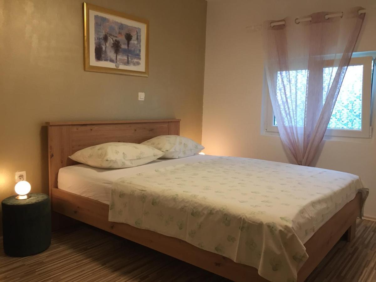 One-Bedroom Apartment, Wifi, Airco, Parking, Washing Machine, Grill 梅杜林 外观 照片